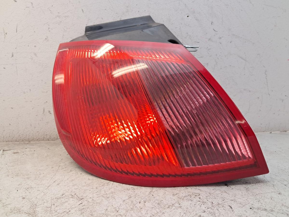 Mitsubishi Colt Z30 orig R&uuml;ckleuchte Schlussleuchte links au&szlig;en 3t&uuml;rig BJ2005