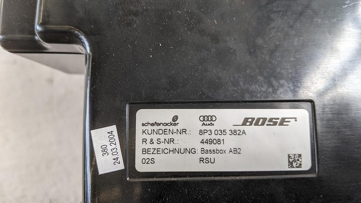 Audi A3 8P Subwoofer Kofferraum Bose Soundsystem