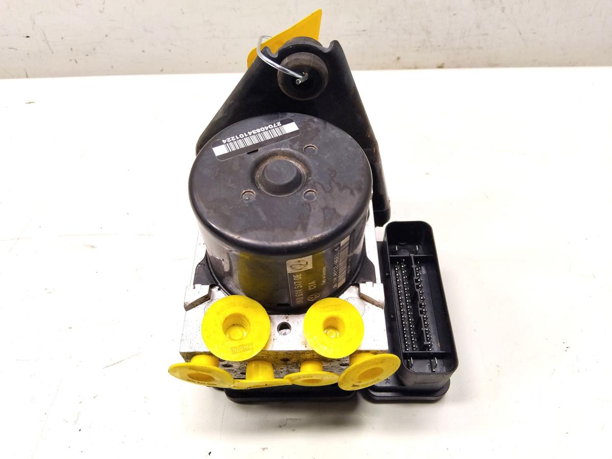 VW Golf 6 ABS-Block Hydroaggregat 1K0614517DE 1K0907379BJ Bj.2012 VW Golf 6 ABS-Block Hydroaggregat 1K0614517DE 1K0907379BJ Bj.2012