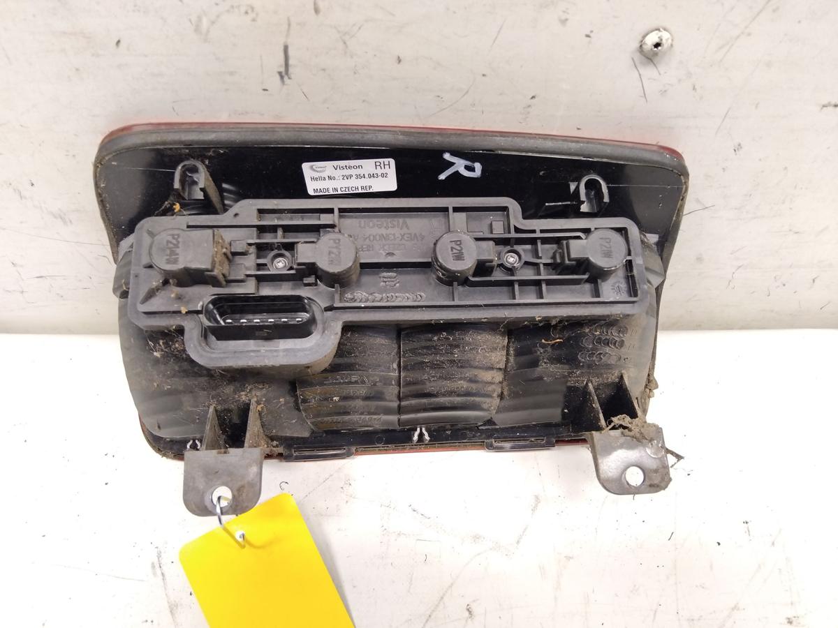 VW Caddy 2K original R&uuml;ckleuchte Schlussleuchte rechts Heckklappe BJ2005