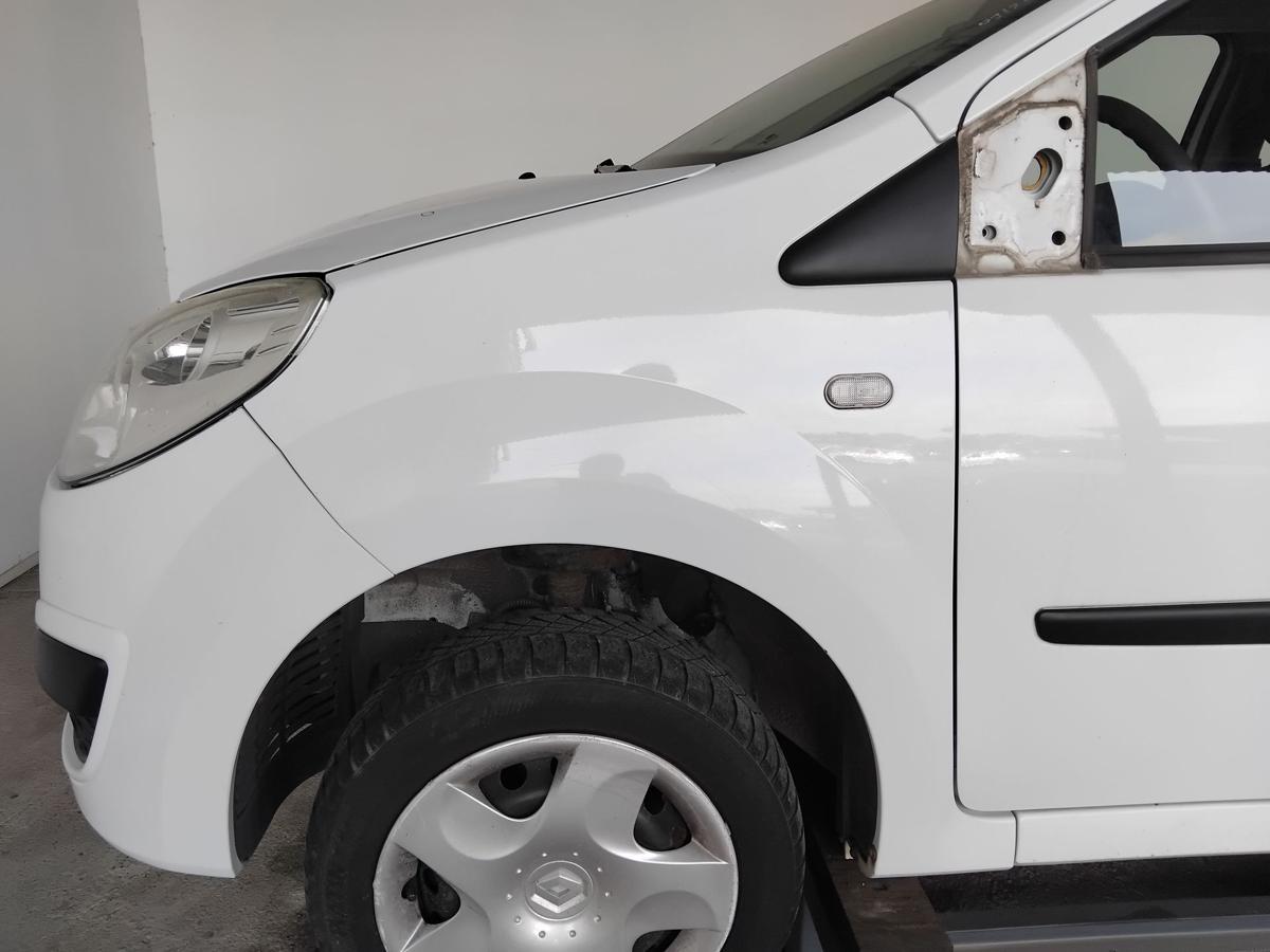 Renault Twingo 2 original Kotfl&uuml;gel vorn links weiss OV369 Blanc Glacier BJ2008