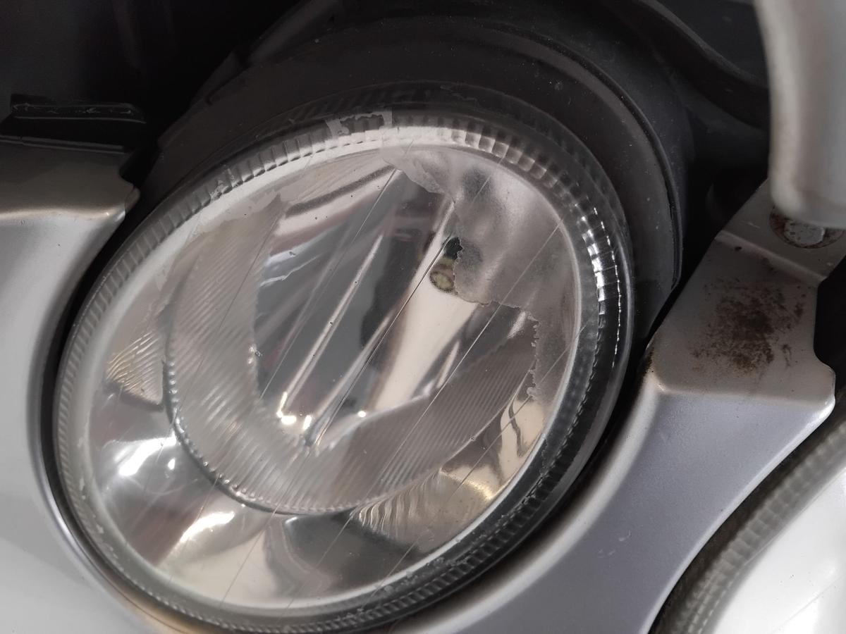Mercedes E Klasse 211 orig Scheinwerfer links Xenon Kurvenlicht vergilbt BJ2004