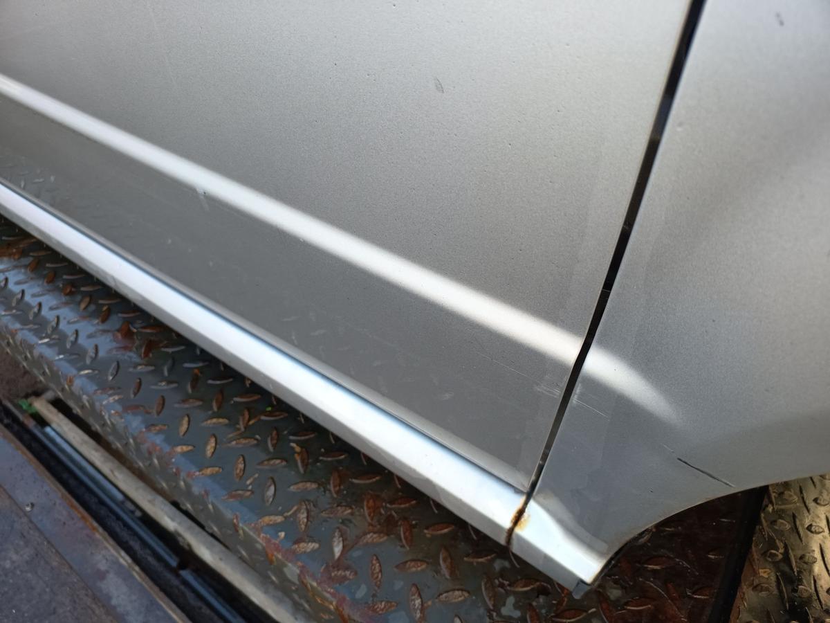 Skoda Fabia 6Y original T&uuml;r vorn rechts Beifahrer Rohbau F7T Diamantsilber Bj 02