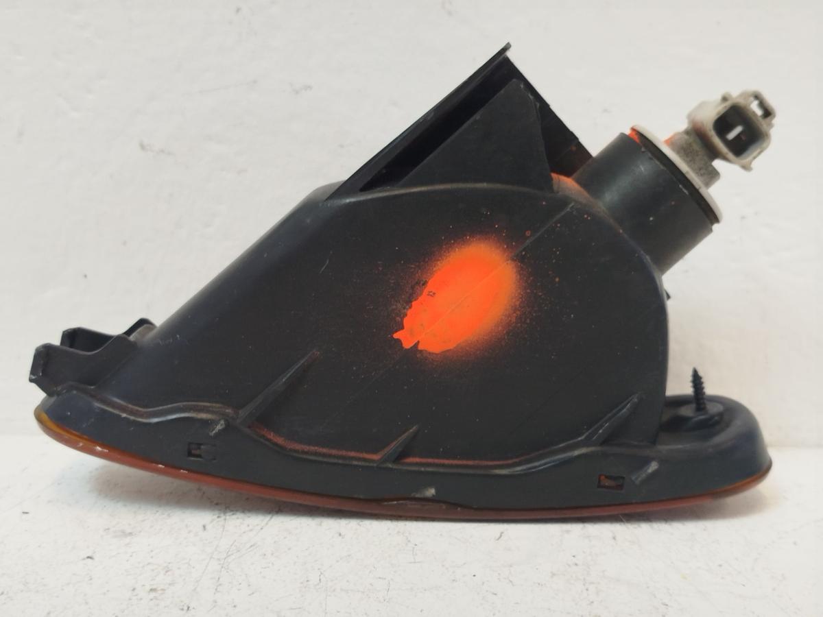Toyota Celica Coupe T18 Blinker Blinkleuchte vorn rechts orange