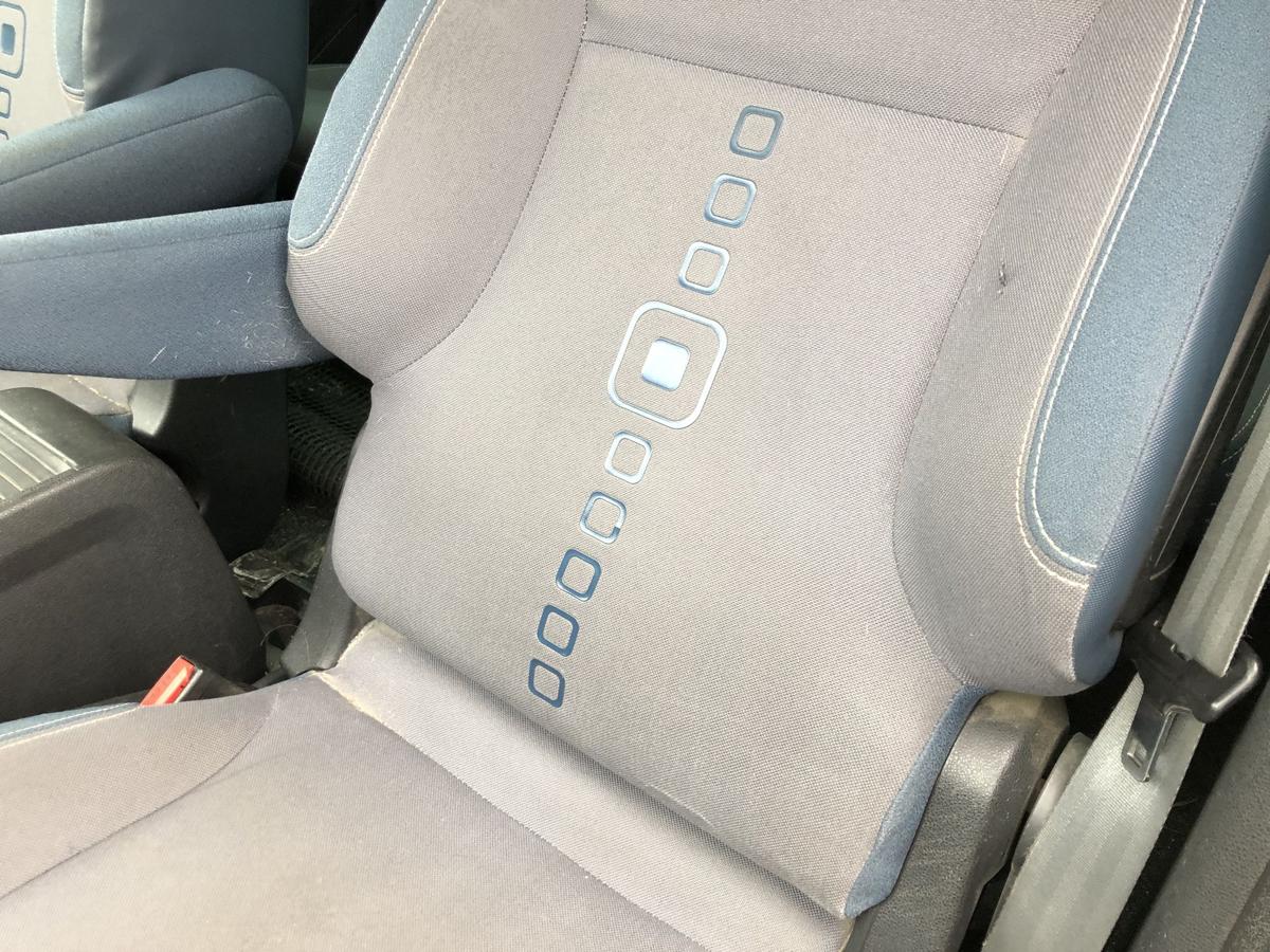 Citroen Berlingo B9 Multispace Sitz vorn links Stoff ohne Heizung Fahrersitz