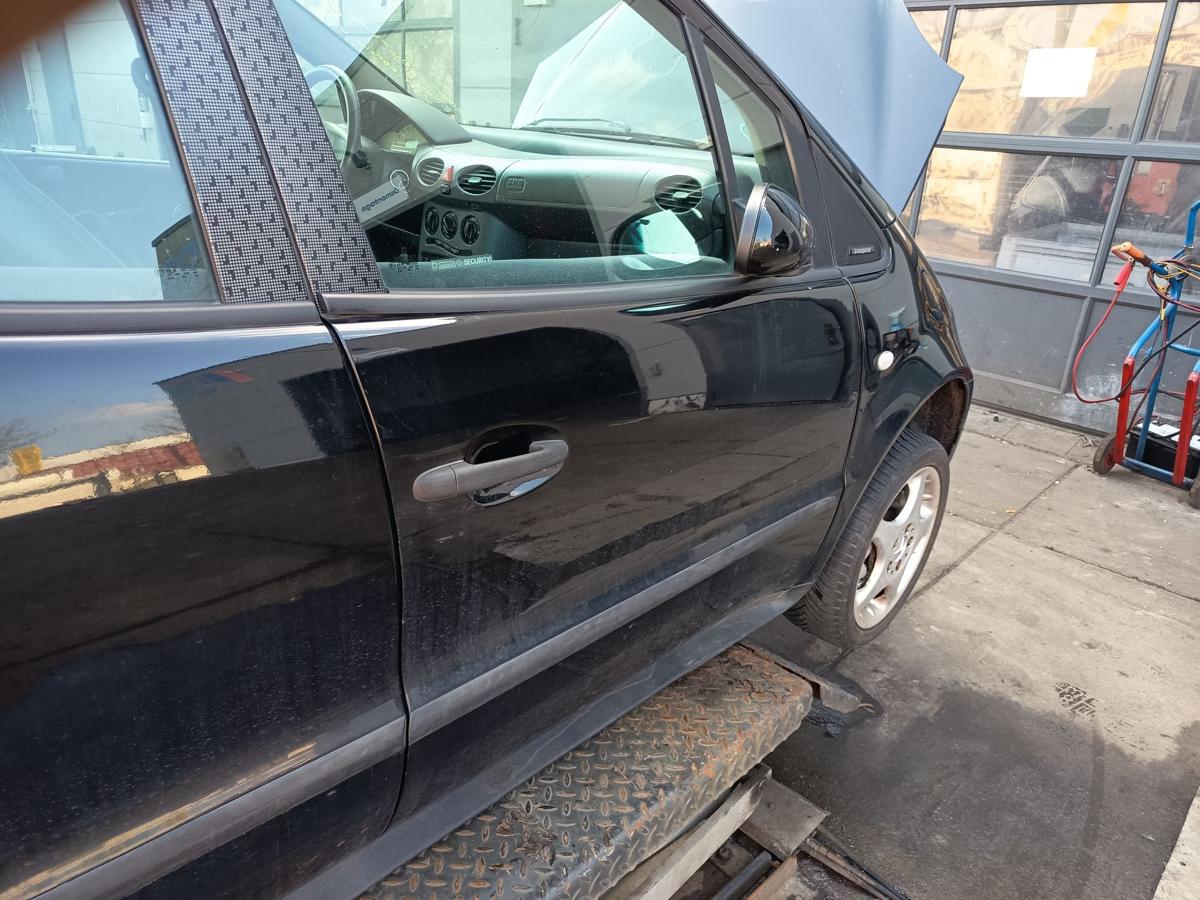 Mercedes A-Kl. W168 original T&uuml;r vorn rechts Beifahrer 696 Nachtschwarz Bj 1999