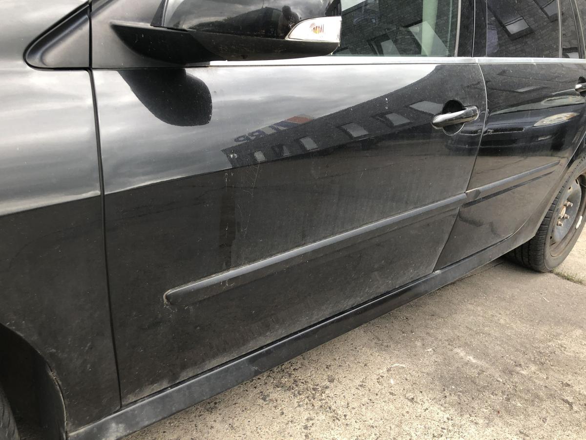 Renault Laguna III 3 T&uuml;r vorn links Fahrert&uuml;r im Rohbau NV676 Black Noir Nacre