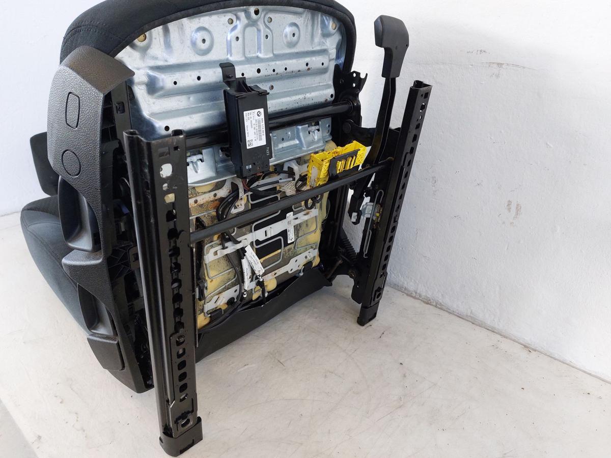 BMW 1er F20 Sitz vorn rechts Beifahrersitz Stoff mit Heizung Autositz Stoffsitz