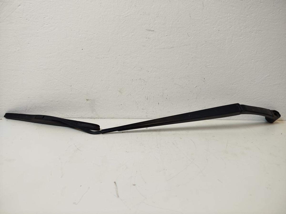 Nissan Micra K14 Wischerarm vorn rechts Scheibenwischer Scheibenwischer