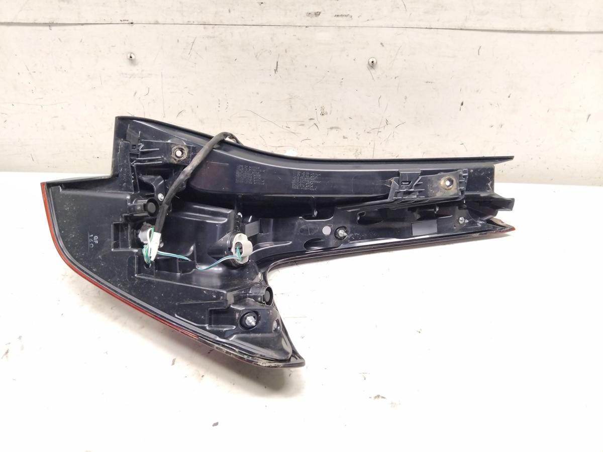 Mitsubishi Eclipse Cross original R&uuml;ckleuchte Schlussleuchte links Teil-LED