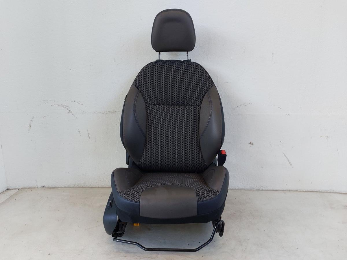 Peugeot 2008 I CU Sitz vorn rechts Beifahrersitz Kunstleder Stoff braun Heizung