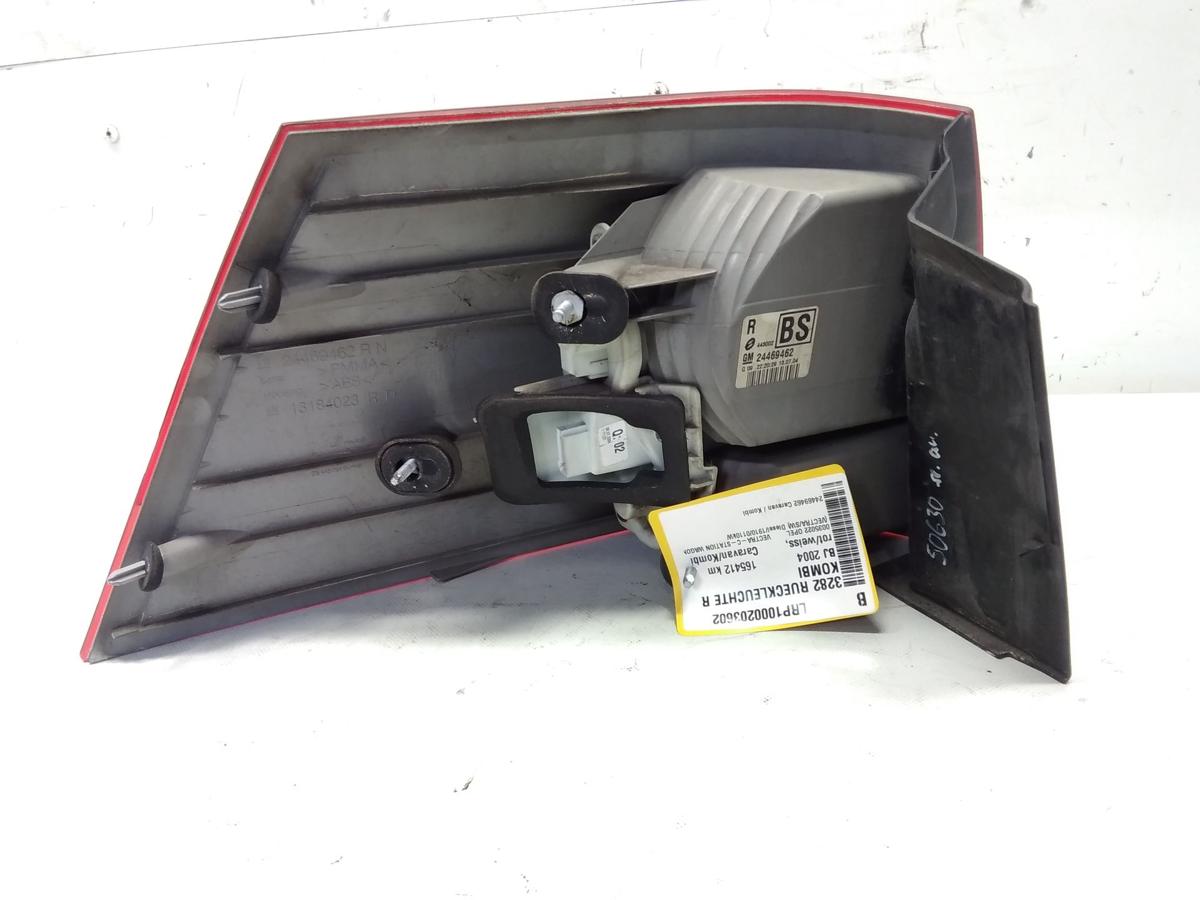 Opel Vectra C Caravan original R&uuml;ckleuchte Heckleuchte rechts BJ2004 24469462