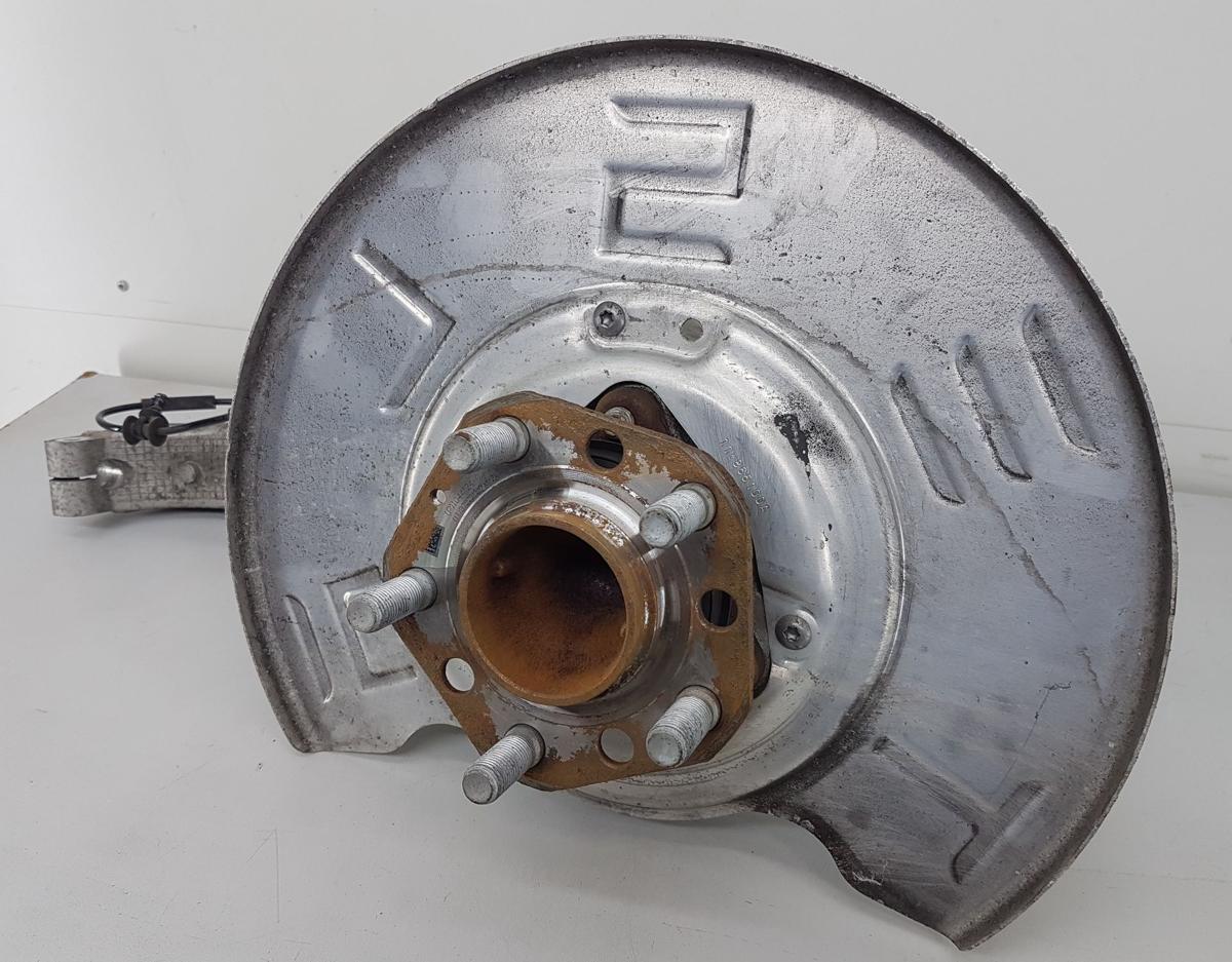 Tesla Model Y Achsschenkel vorn rechts Bj2022 355x25mm RWD Heckantrieb
