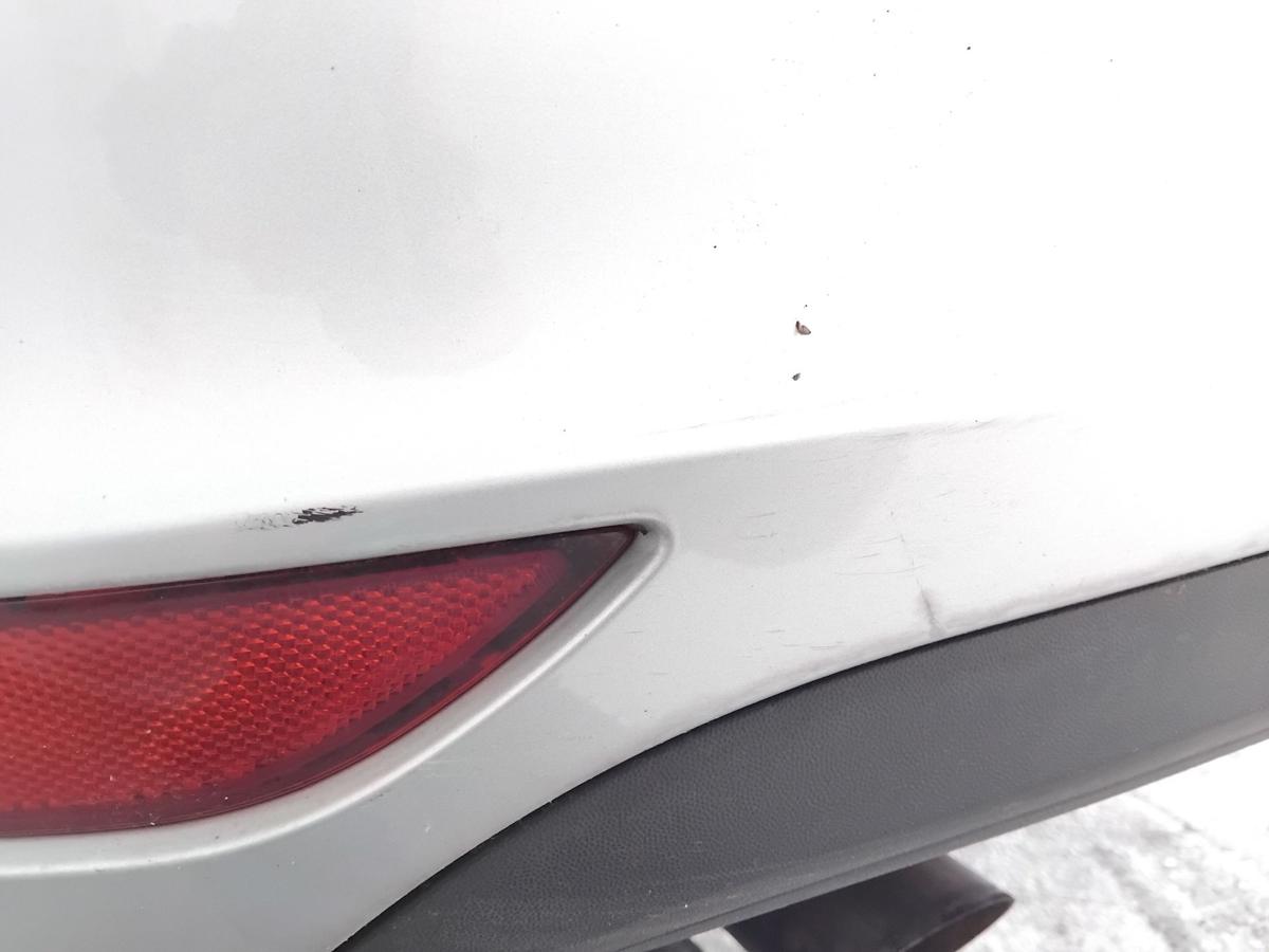 VW Jetta VI 162 original Stossf&auml;nger Sto&szlig;stange hinten mit PDC reflexsilber LA7W BJ2012