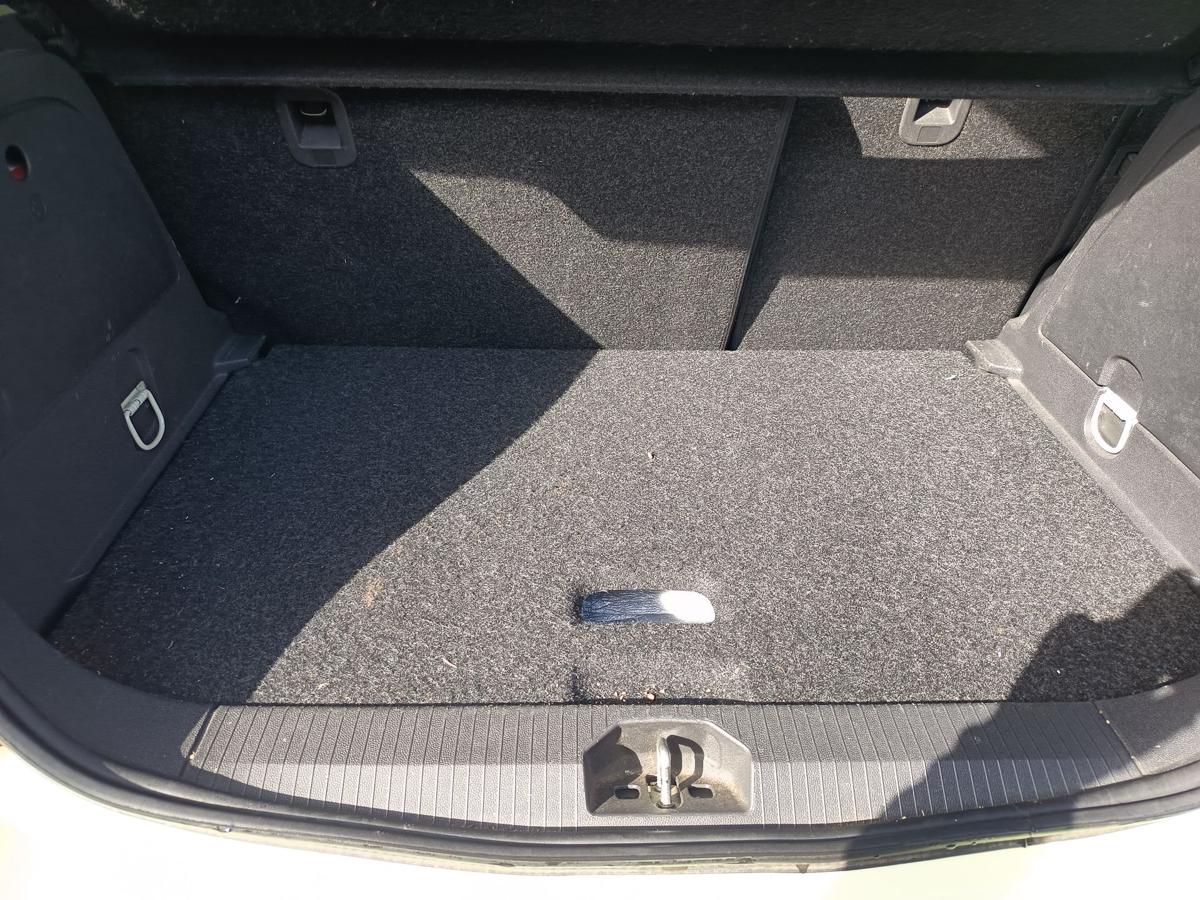 Opel Corsa D/E 3t&uuml;rer original Ladebodenabdeckung doppelter Boden 13204025 Bj 12