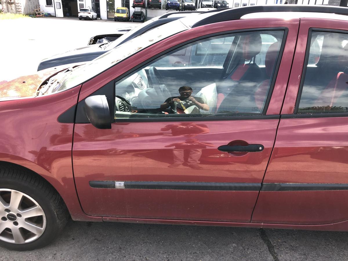 Renault Clio 3 III Grandtour T&uuml;r vorn links Fahrert&uuml;r Rohbau NNJ Flamencorot