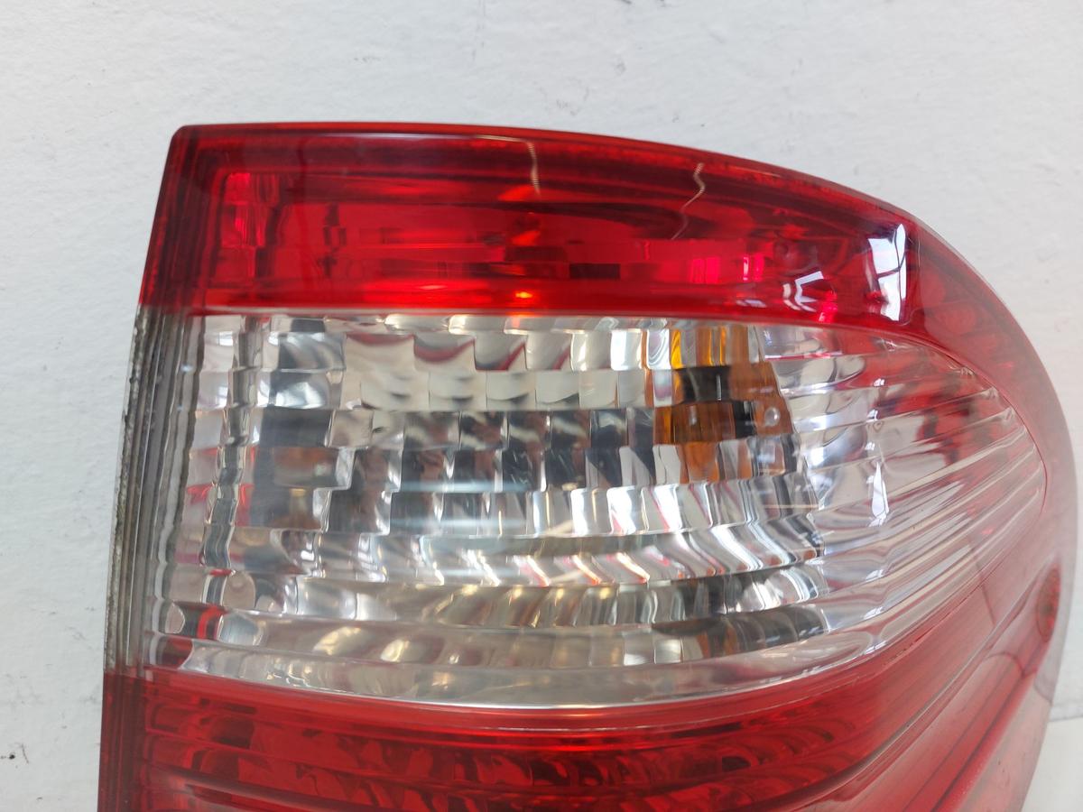 Mercedes E Klasse Kombi S211 R&uuml;ckleuchte Schlussleuchte aussen rechts R&uuml;cklicht