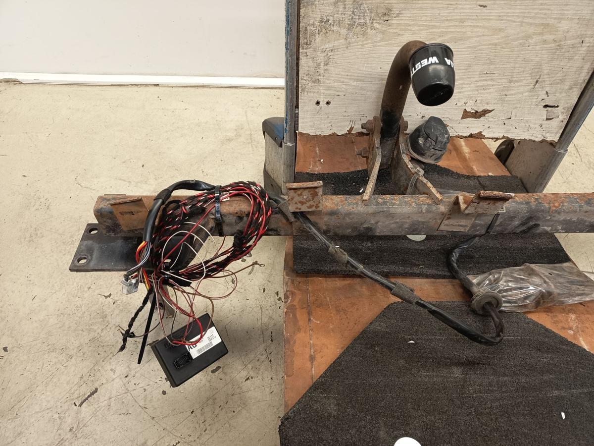 Opel Meriva B original Anh&auml;ngerkupplung Starr Baujahr 2010