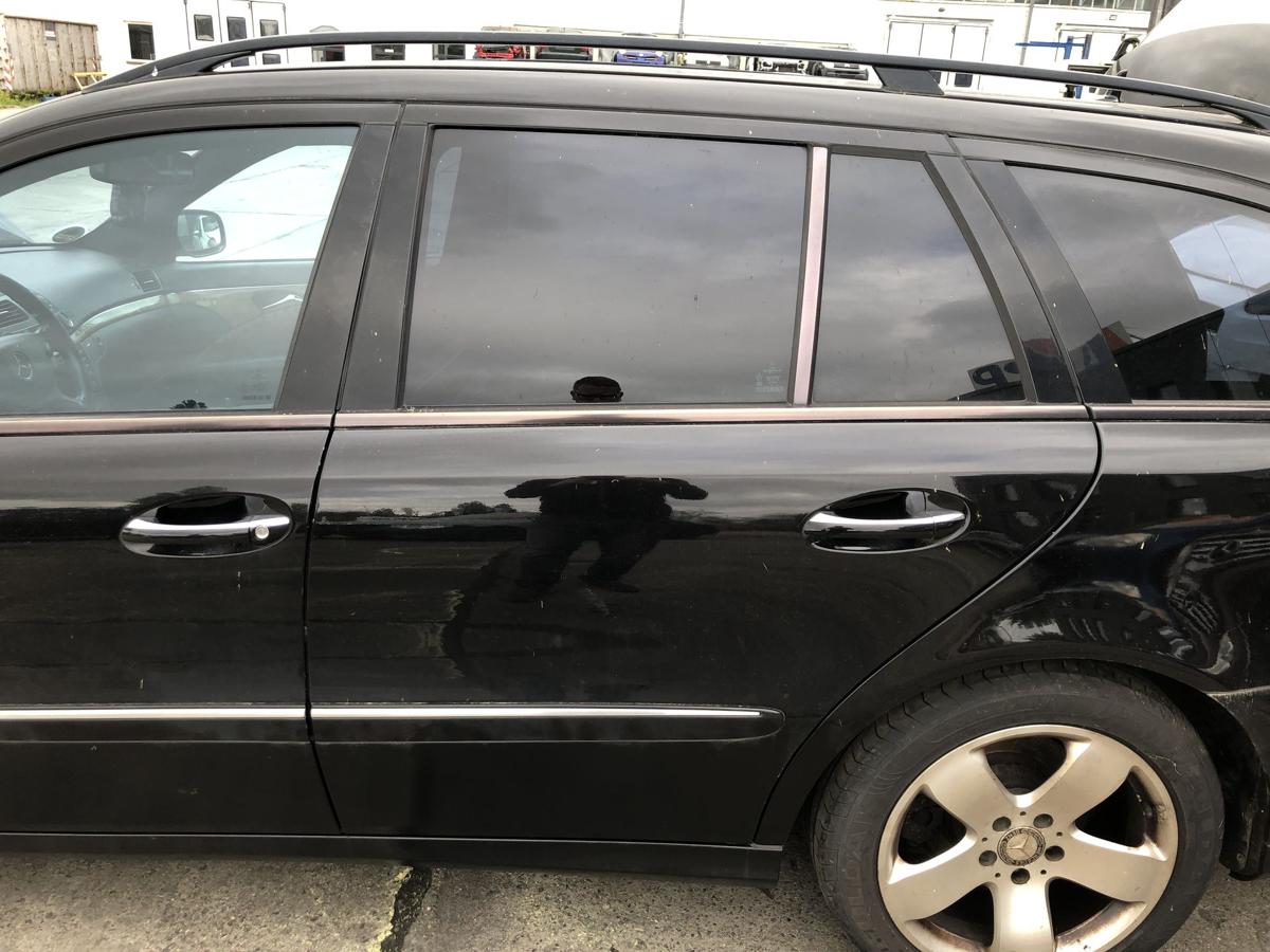Mercedes E Klasse 211 S211 auch Mopf T&uuml;r hinten links T Modell 170 schwarz