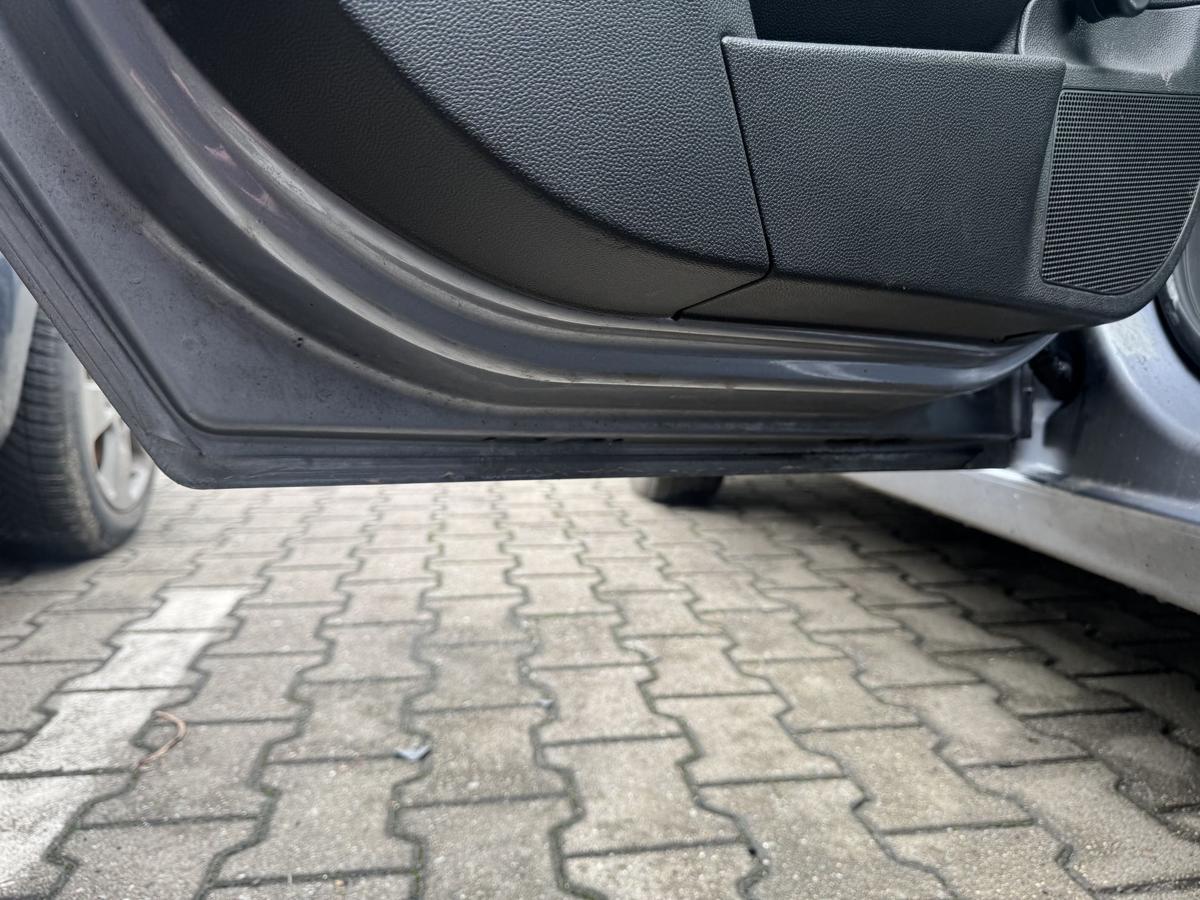 Opel Astra H original T&uuml;r hinten links Z163 Lichtsilber Kombi Rohbau Bj.2009