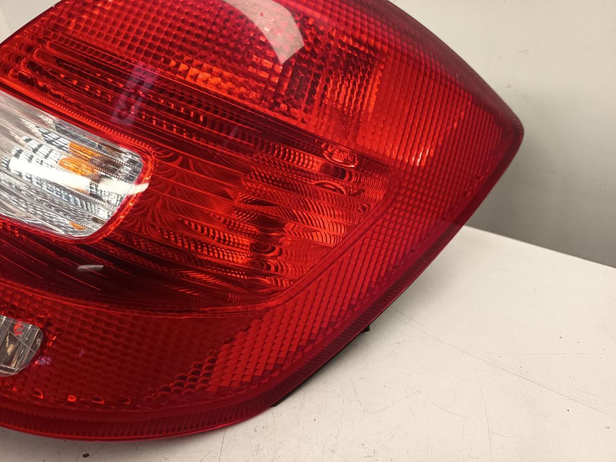 Skoda Fabia II 5J ab 2010 original Rück-Schluss-Heckleuchte rechts Beifahrer