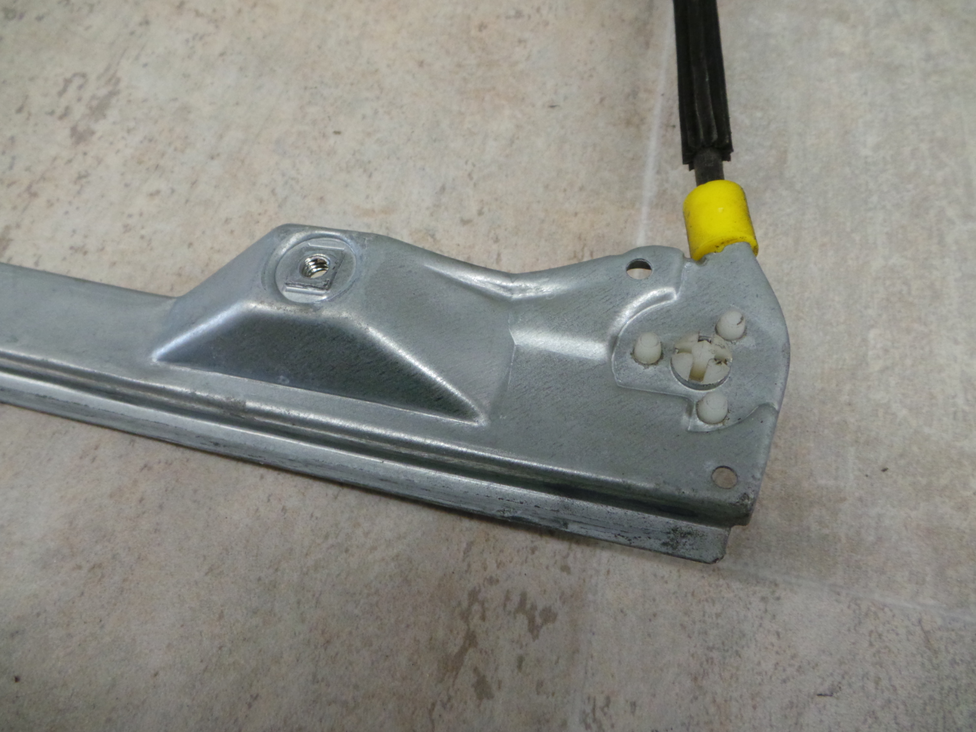 Renault Clio2 Bj.01-04 Fensterheber vorn links elektrisch 0130822020 3-türer