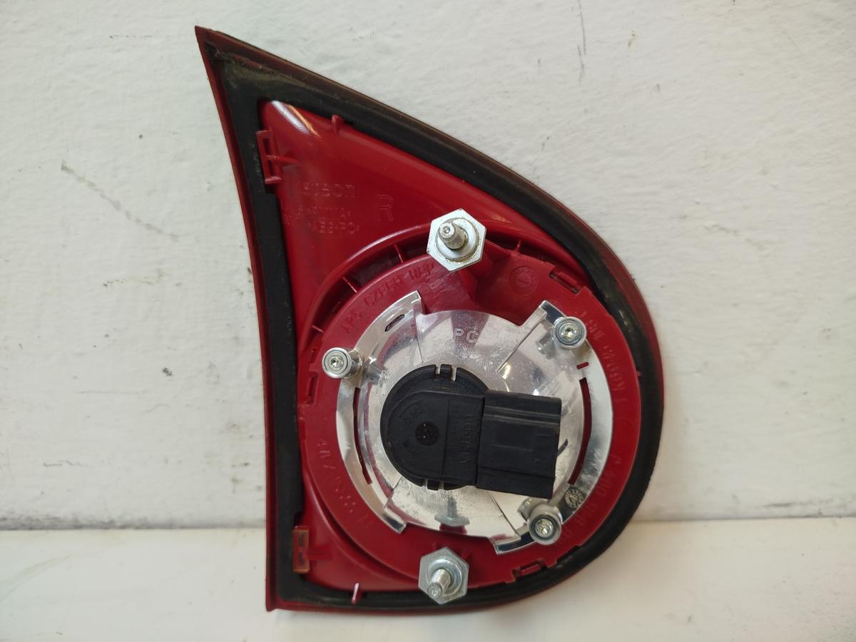 VW Golf 5 V 1K R&uuml;ckleuchte innen rechts Innenteil R&uuml;cklicht Heckleuchte 3 u 5trg