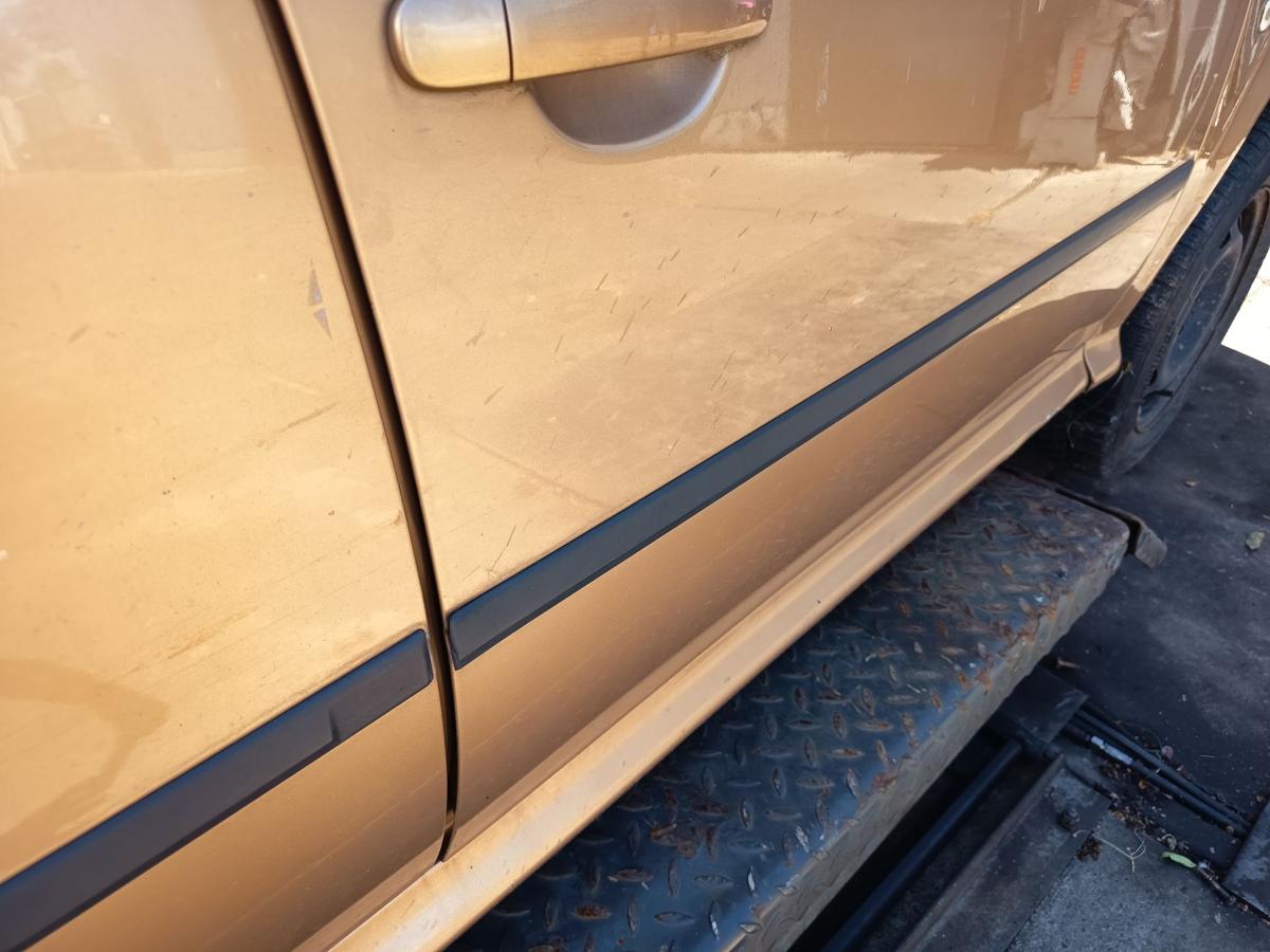 Skoda Octavia 1U original T&uuml;r vorn rechts Beifahrer Roh F8G Atamacabeige Bj 2001