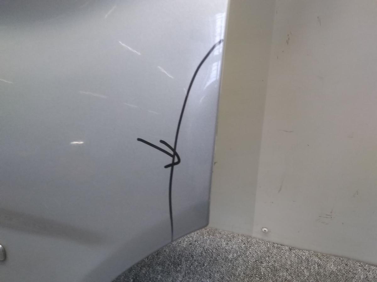 Opel Vivaro A Tür vorn rechts Beifahrertür silber BJ2003