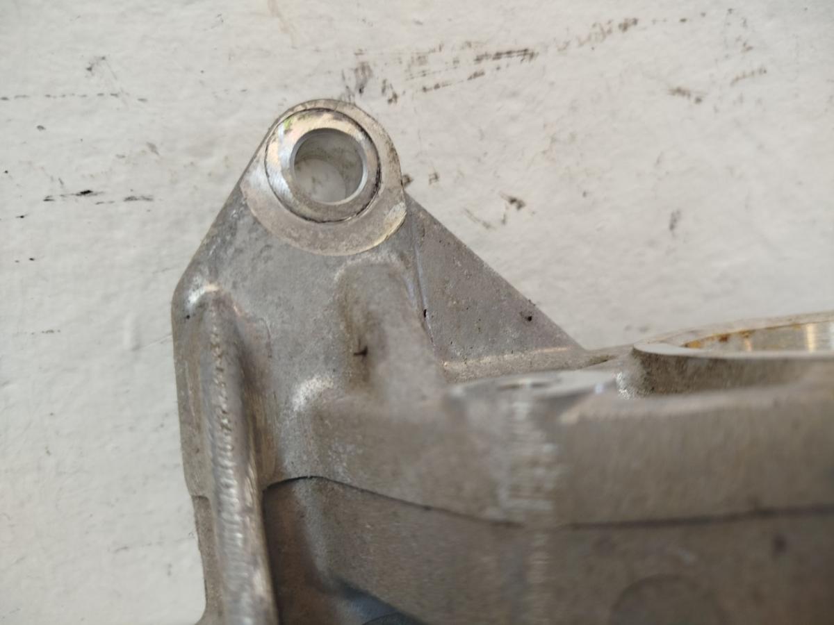 Nissan Leaf ZE1 40kWh Motorhalter Motorhalterung OEM