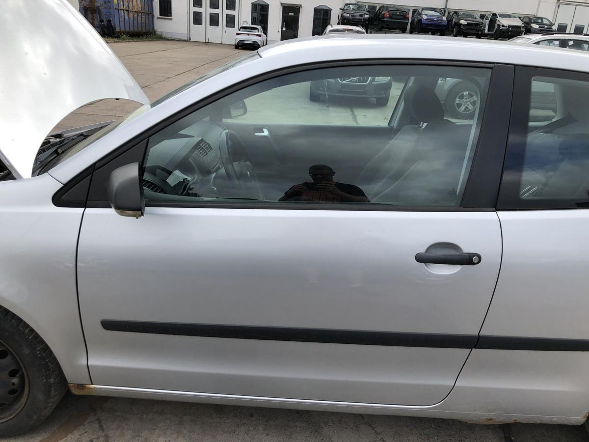 VW Polo 9N3 T&uuml;r vorn links 3-t&uuml;rer Fahrert&uuml;r Rohbau LA7W Reflexsilber Metallic