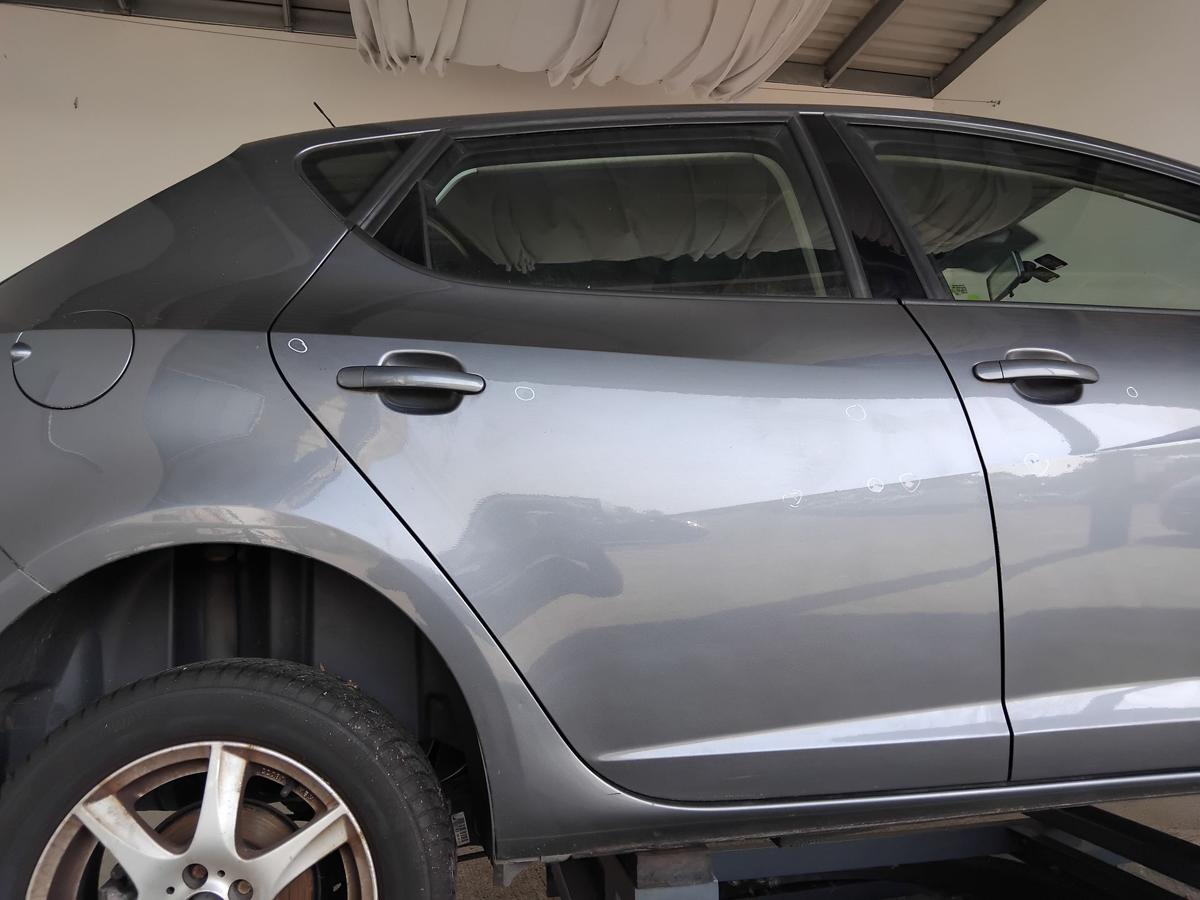 Seat Ibiza IV 6J Tür hinten rechts LX7R lavagraumetallic 5türig Fließheck BJ2012