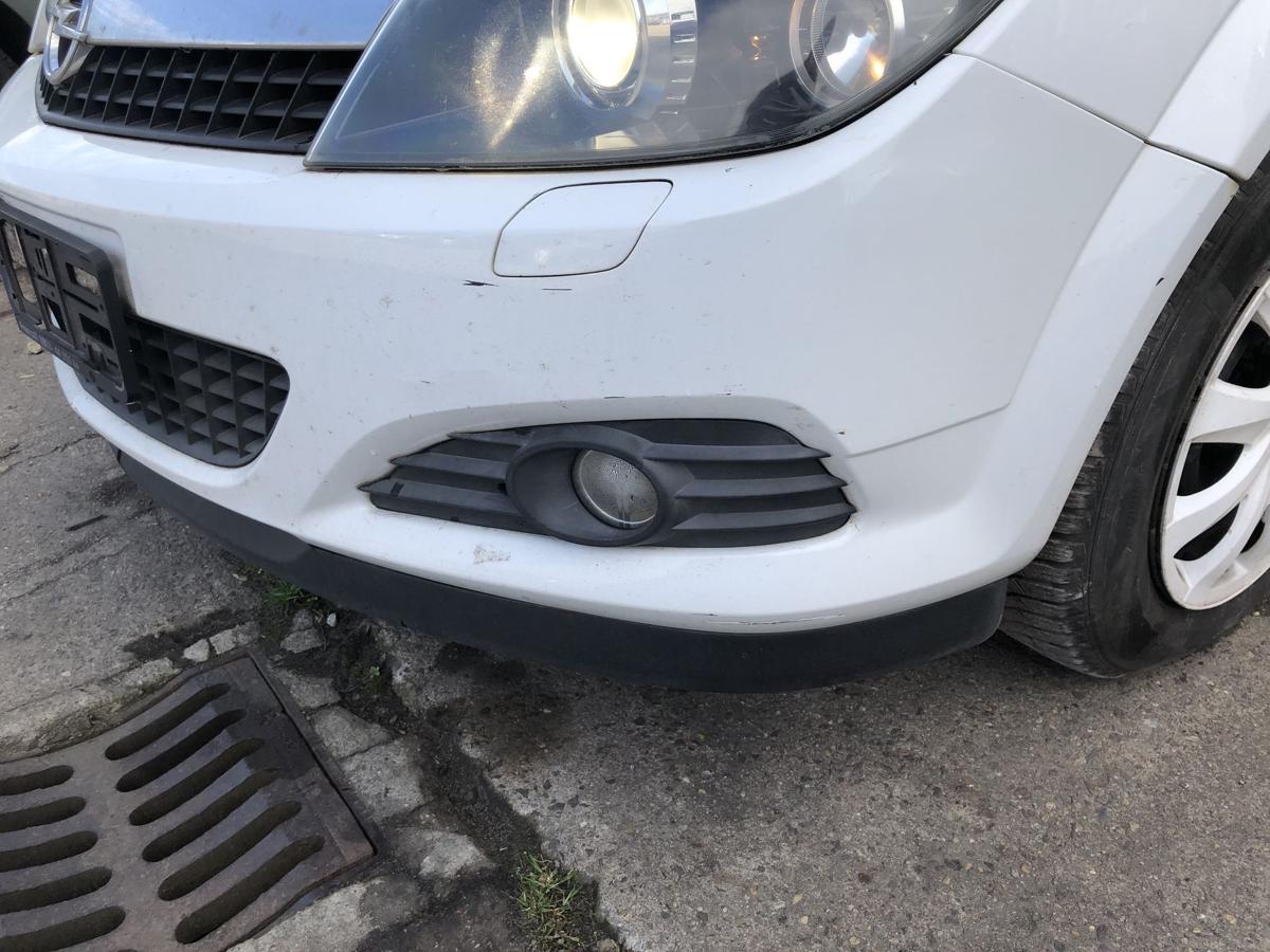 Opel Astra H GTC Sto&szlig;f&auml;nger vorn Frontsch&uuml;rze Nebel SRA ab 2007 10U weiss