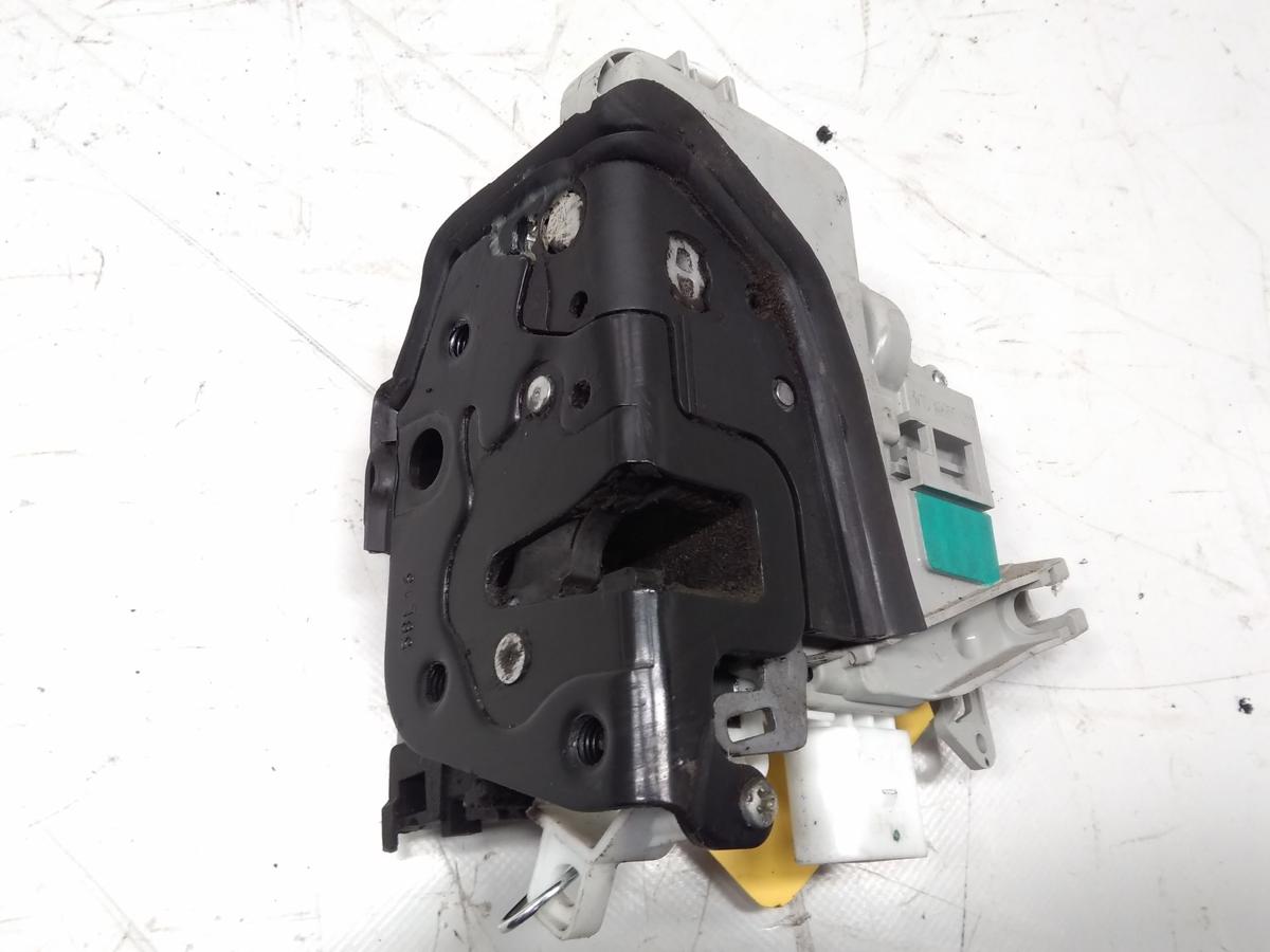 Audi A1 8X original T&uuml;rschlo&szlig; vorn links mit Zentralverriegelung Bj.2017
