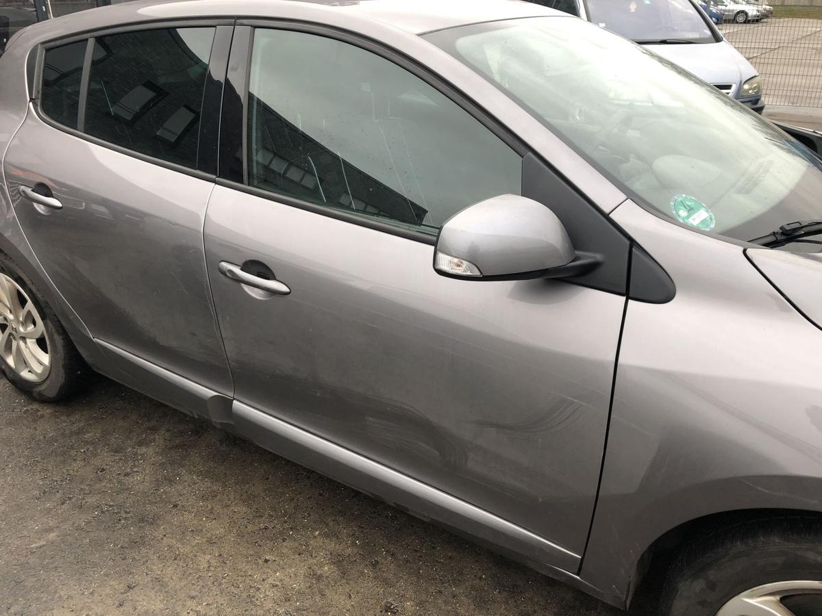 Renault Megane III 3 T&uuml;r vorn rechts Beifahrert&uuml;r im Rohbau TEKNG graumet Rohbau