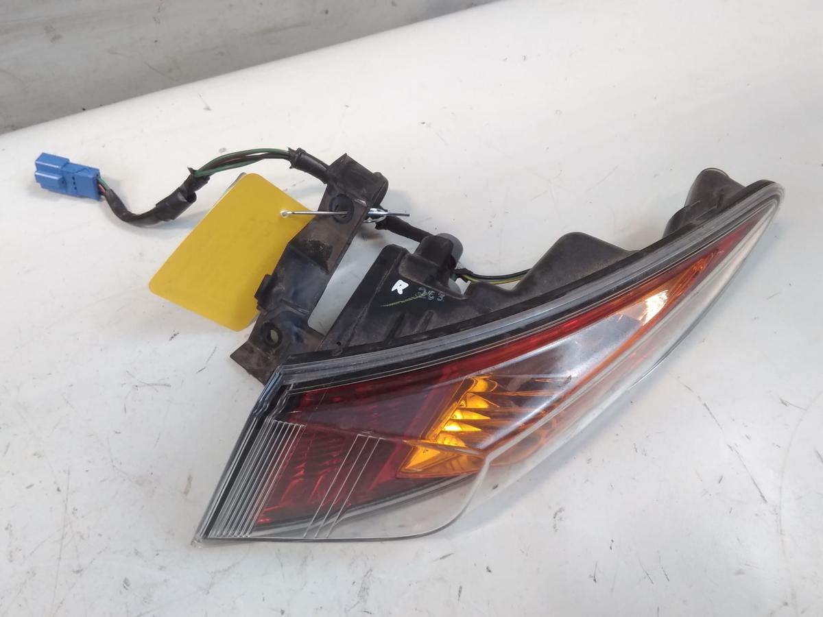 Honda Civic 8 FK1 original R&uuml;ckleuchte Schlussleuchte rechts au&szlig;en 5t&uuml;rig BJ2008