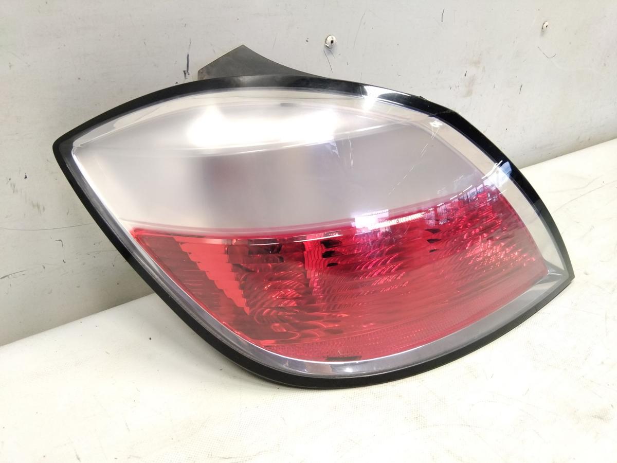 Opel Astra H 5 türig Fließheck original Rückleuchte Schlussleuchte links BJ2004