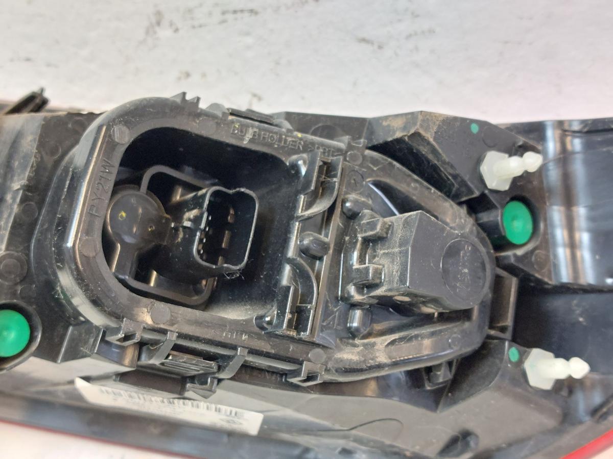 Renault Clio IV X98 TCe90 R&uuml;ckleuchte links au&szlig;en R&uuml;cklicht Heckleuchte Ecke