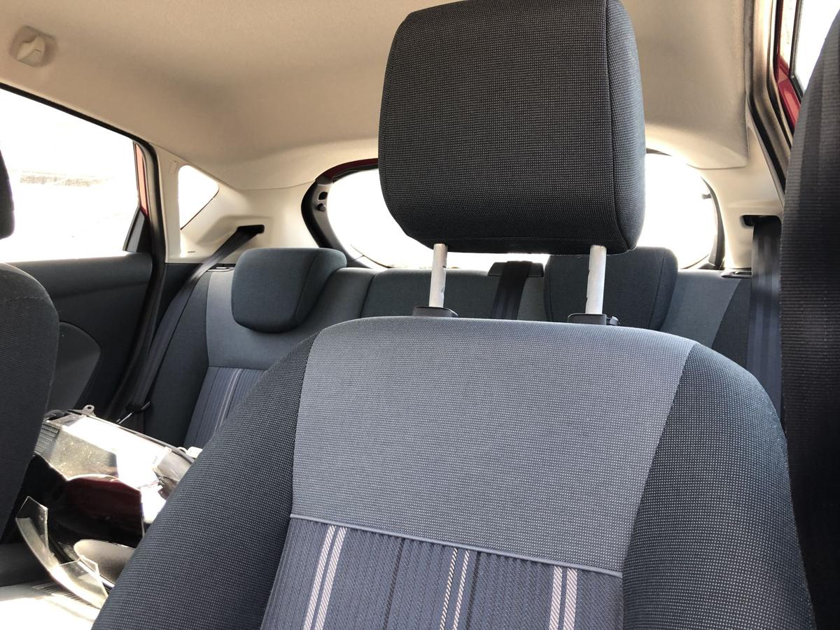 Ford Fiesta JA8 Sitz vorn links Fahrersitz Stoffsitz nur 5 türer ohne Heizung