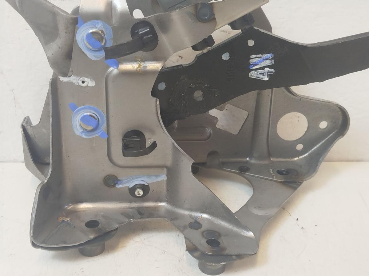 Nissan Leaf ZE1 40kWh Bremspedal mit Lagerbock OEM Pedalbock