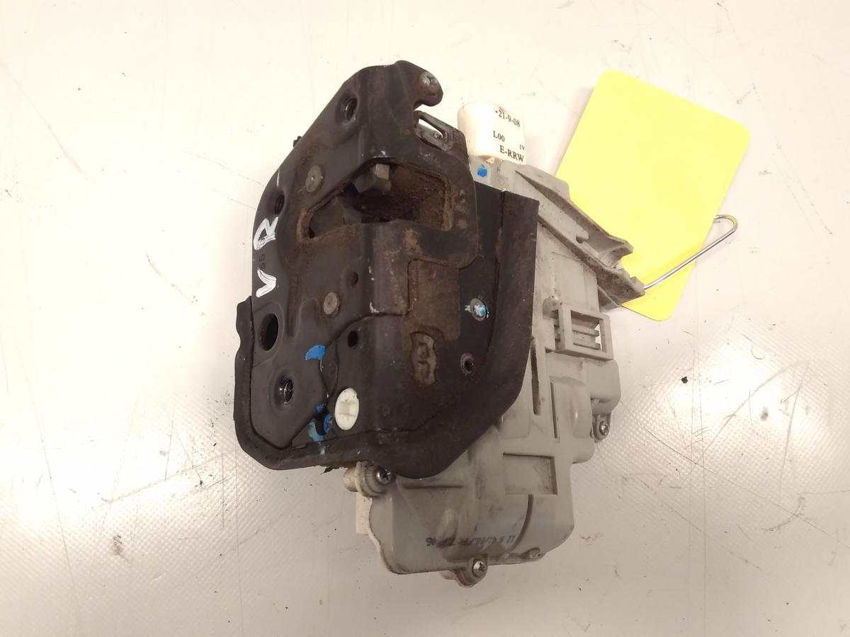 Audi A3 8P original T&uuml;rschlo&szlig; vorn rechts mit Zentralverriegelung BJ2009