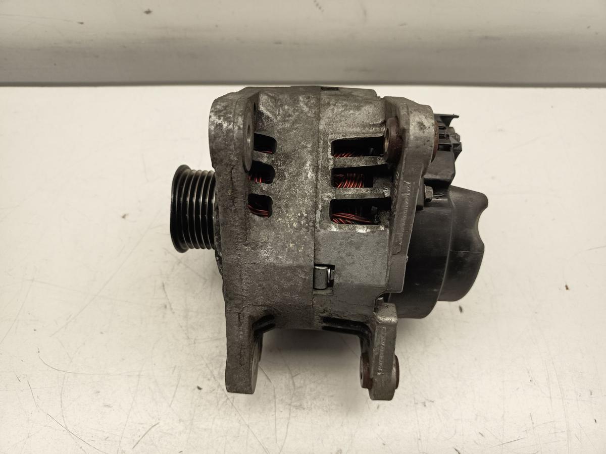 VW Polo 9N original Lichtmaschine Generator 1.2l 47kW Benzin 90A Bj 2007