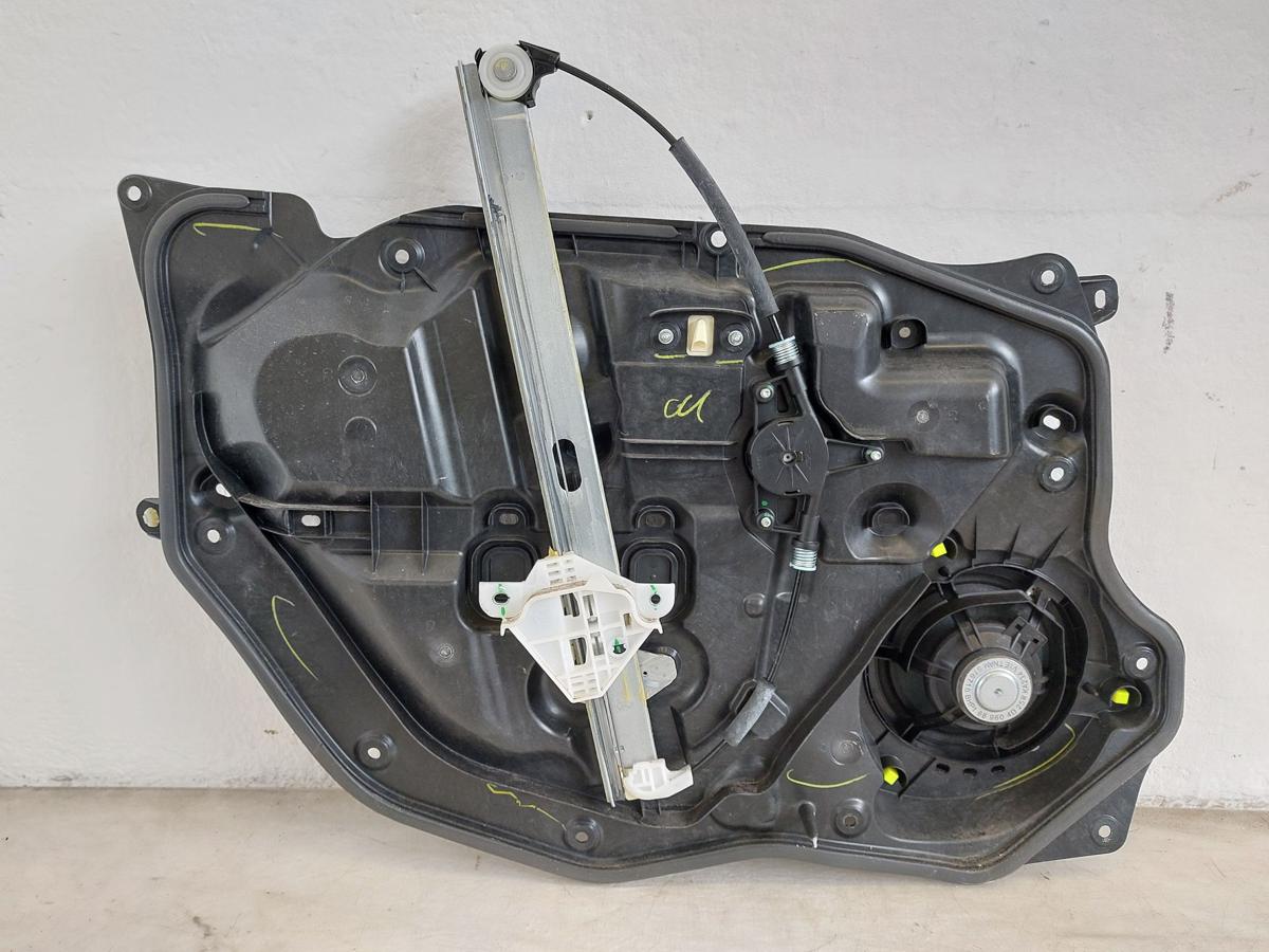 Mazda 2 Typ DJ Fensterheber vorn rechts Motor und Mechanik auf Grundplatte