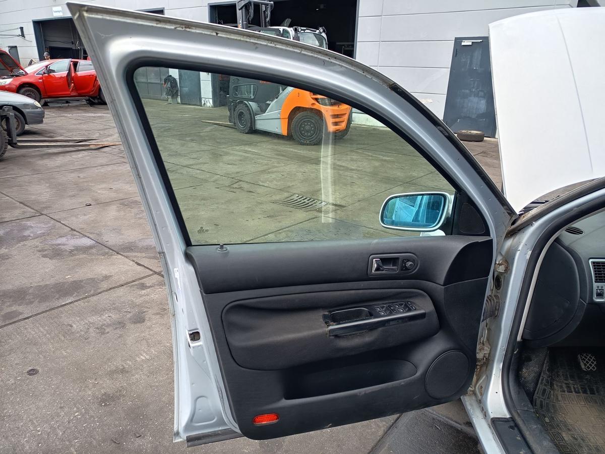 VW Golf IV original T&uuml;r vorne links LB7Z Satinsilber Baujahr 2000