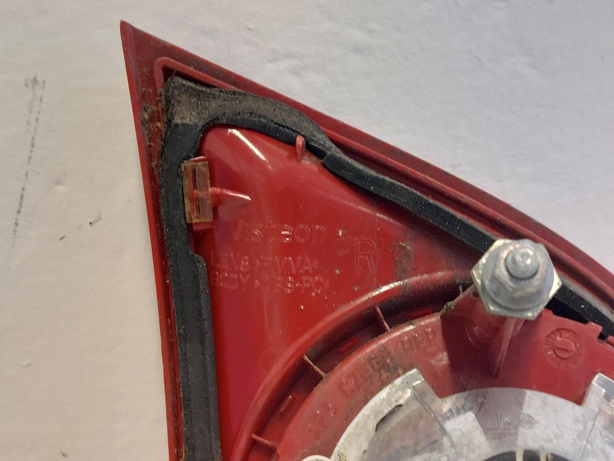 VW Golf V 5 1K Rückleuchte Schlussleuchte Rücklicht hinten innen rechts