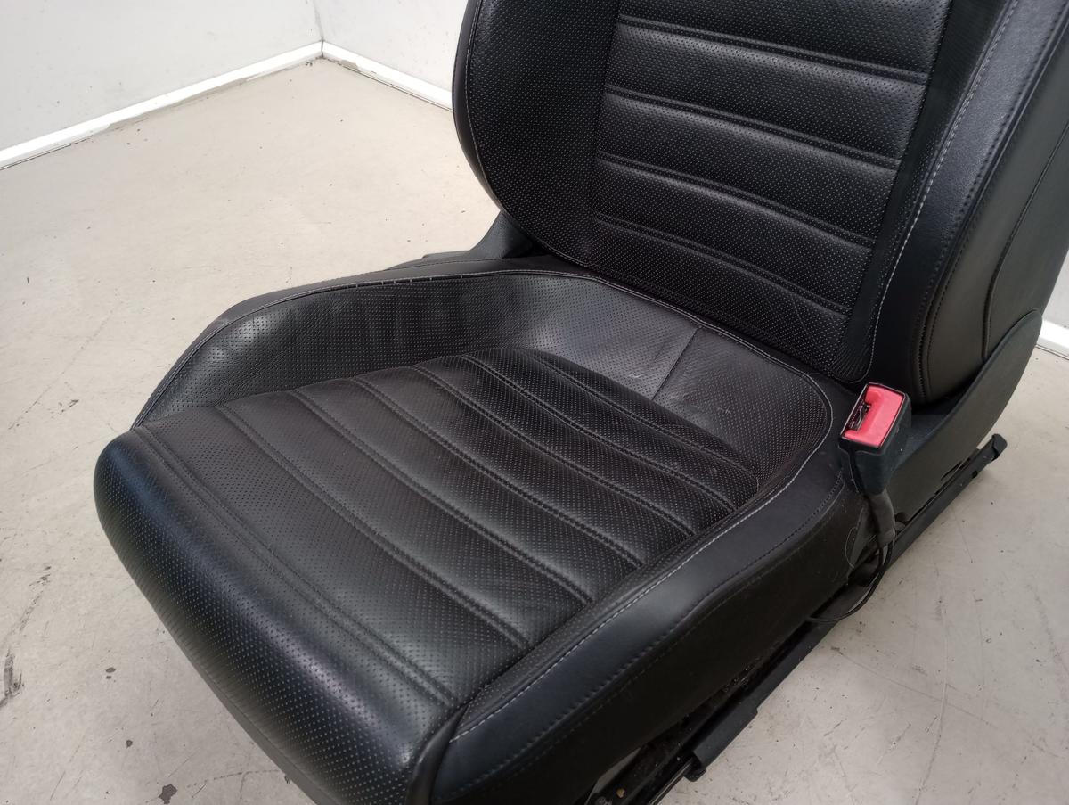 VW CC 358 original Sitz vorn rechts Beifahrer Leder schwarz Sitzheizung Bj 2014