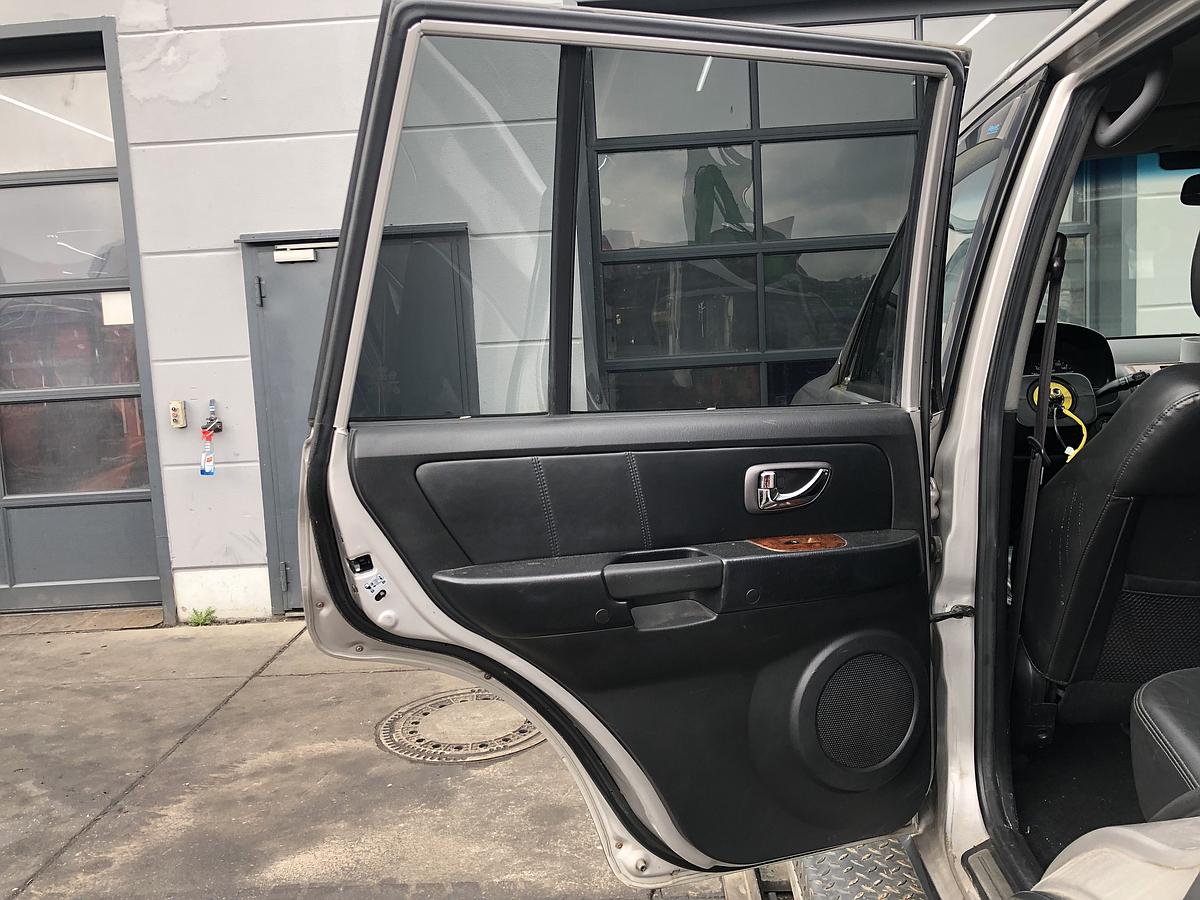 Hyundai Terracan orig Tür hinten links YK Saharasilber met Bj 2003