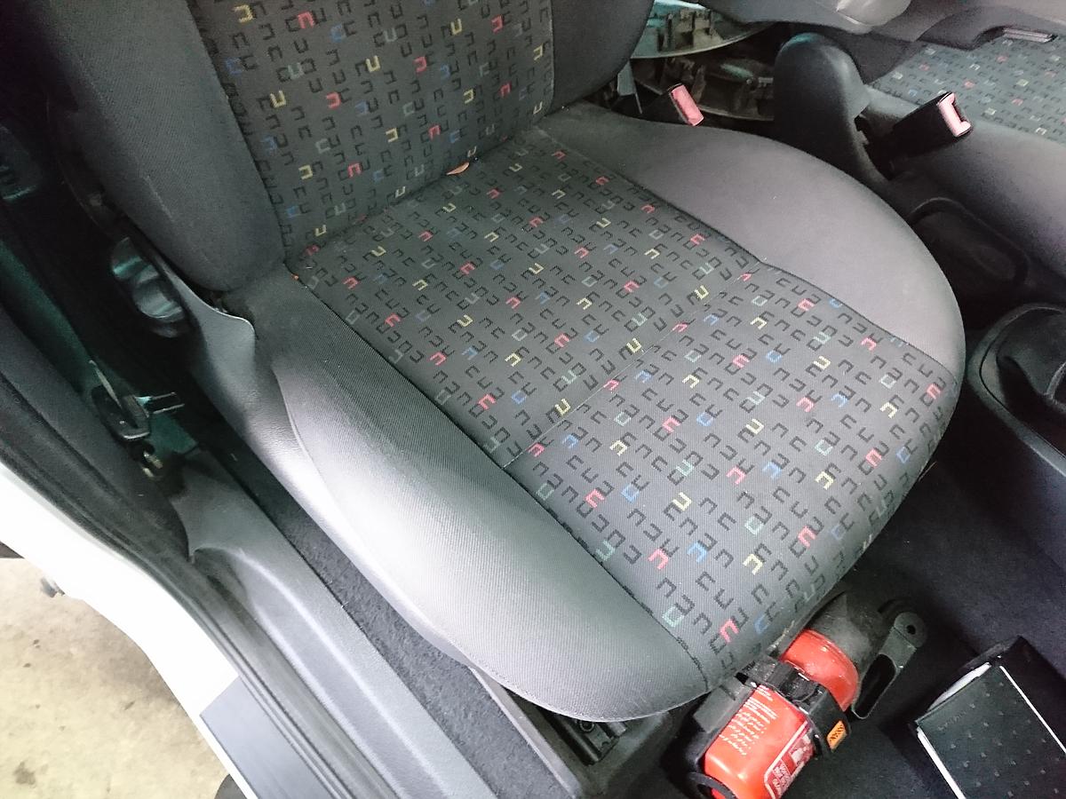 VW Sharan original Sitz vorne rechts Stoff mit Airbag Bj 2003