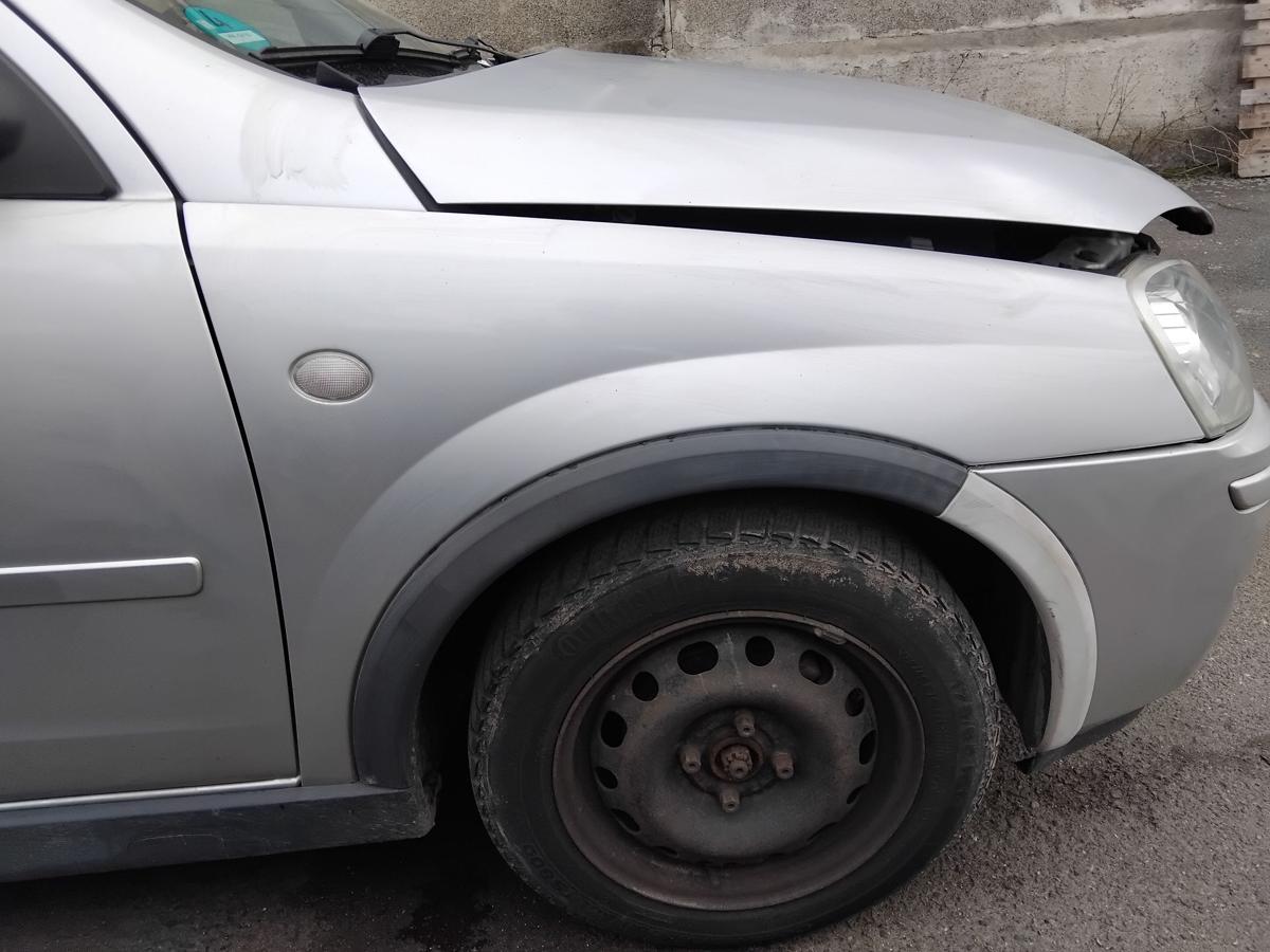 Opel Corsa C original Kotfl&uuml;gel vorn rechts starsilber III Z157 BJ2006