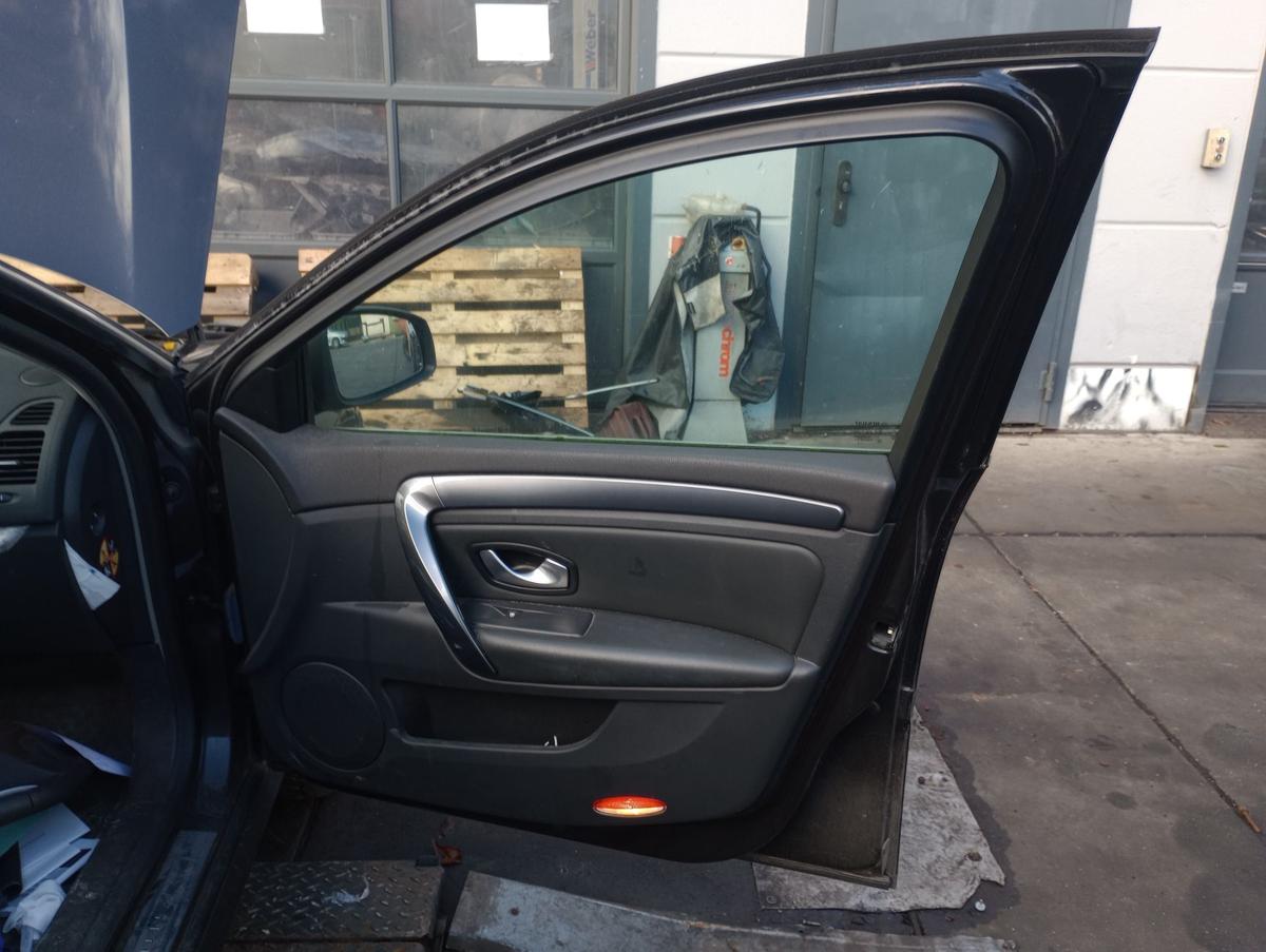 Renault Laguna 3 Kombi orig Tür VR Beifahrertür 676 Perlm.schwarz met Bj 2010